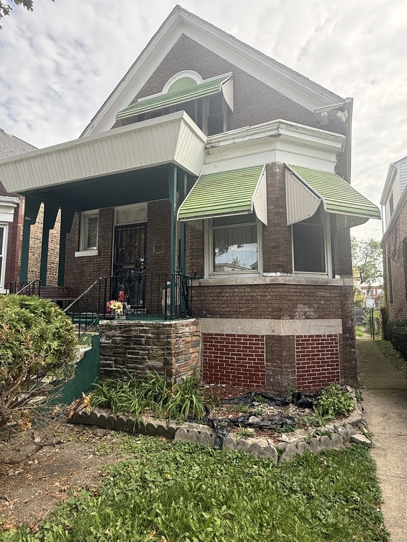 8509 S Morgan Street — photo