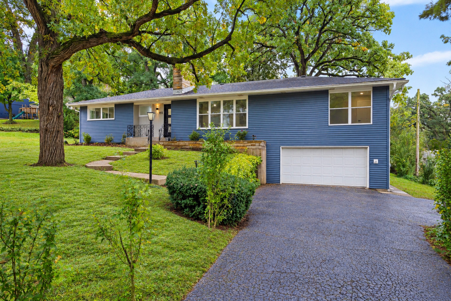 355 Hiawatha Drive — photo