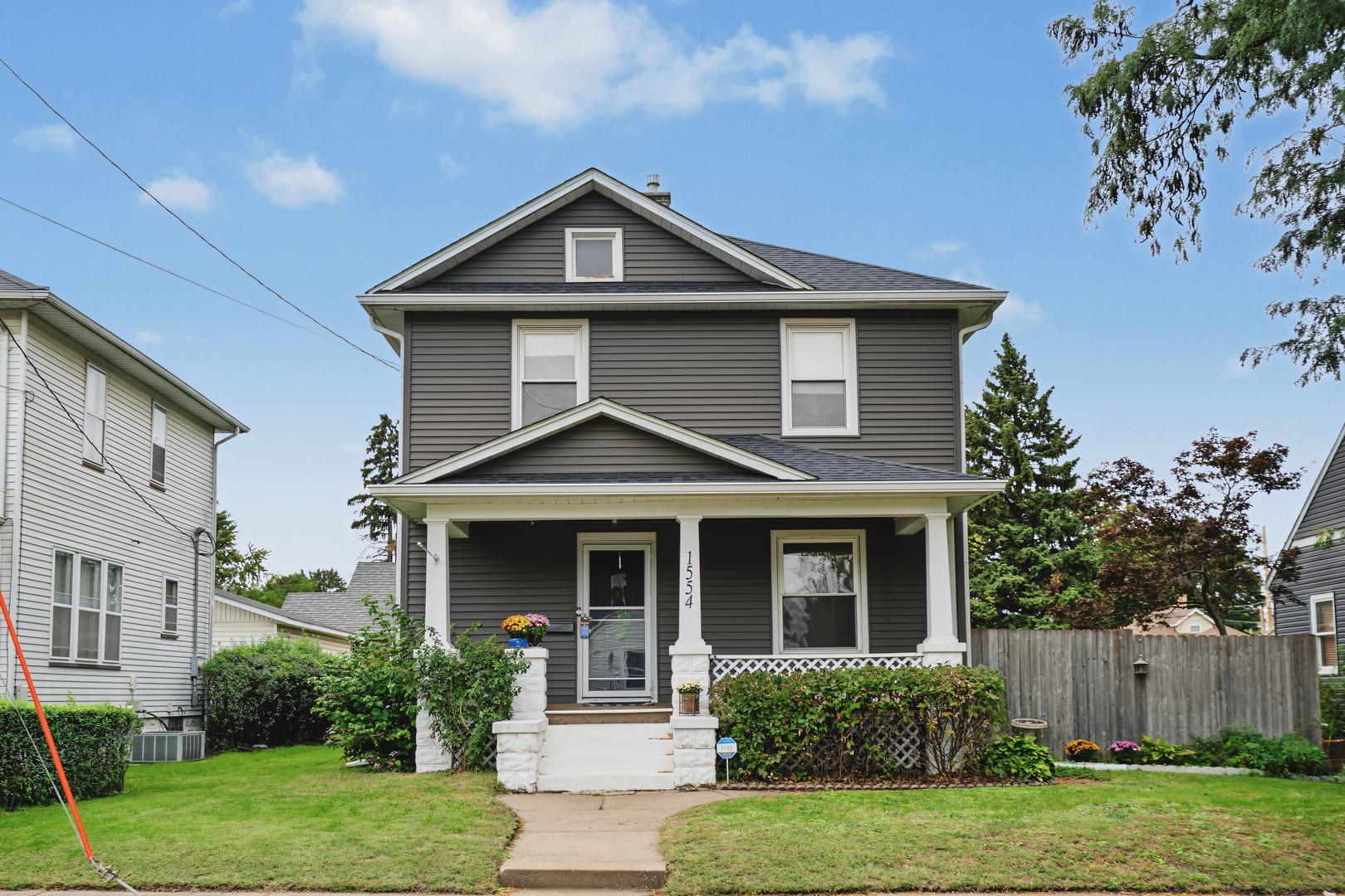 1554 W High Street — photo