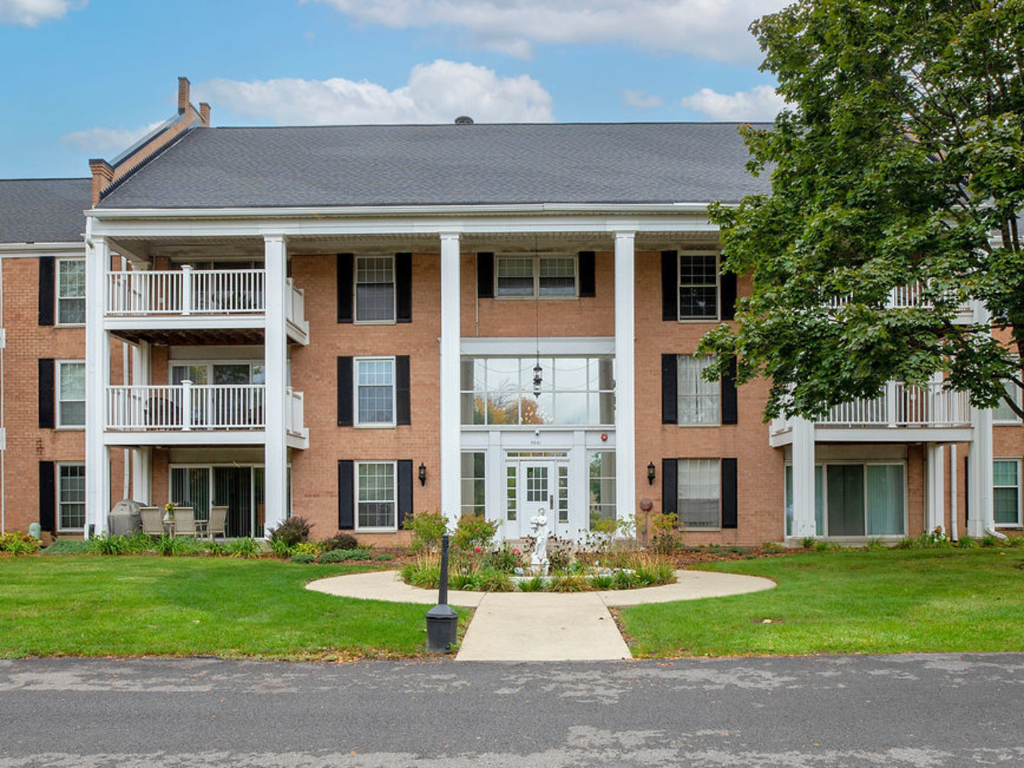 5601 Carriageway Drive Unit 212B — photo