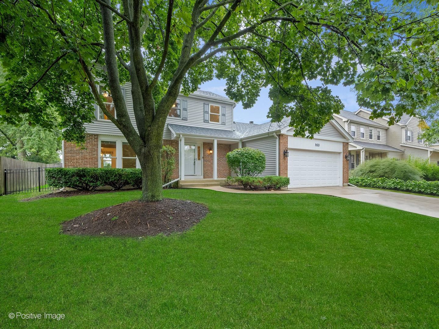 1N325 Tamarack Drive — photo