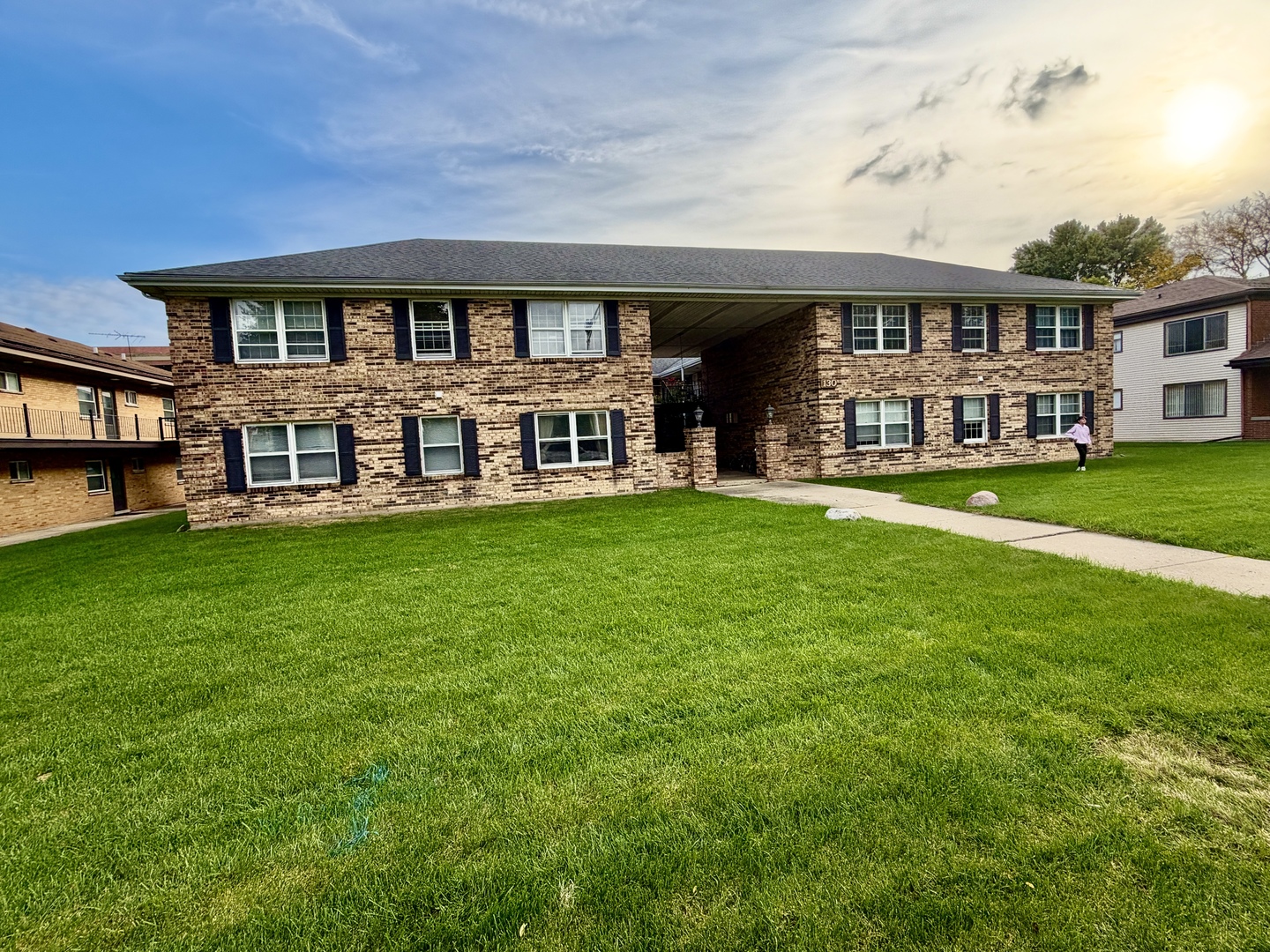 130 Douglas Avenue Unit 4 — photo