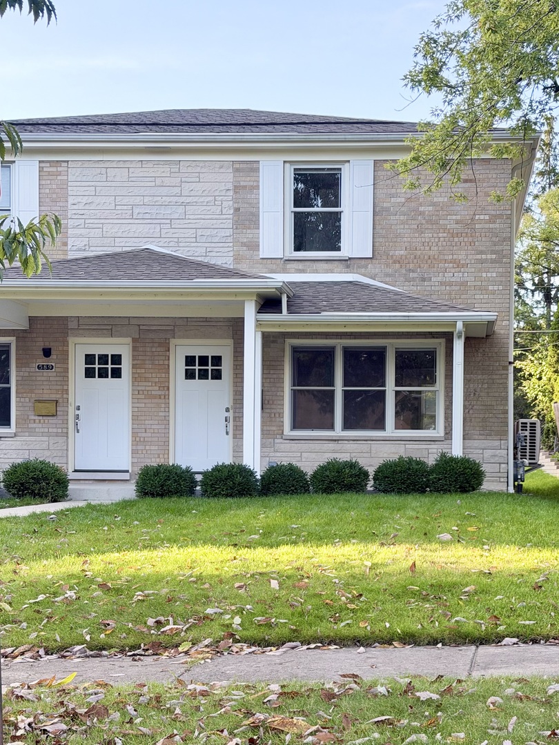 587 Ivy Court — photo