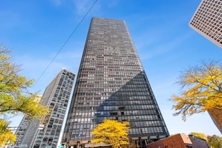 5415 N Sheridan Road Unit 4407 — photo