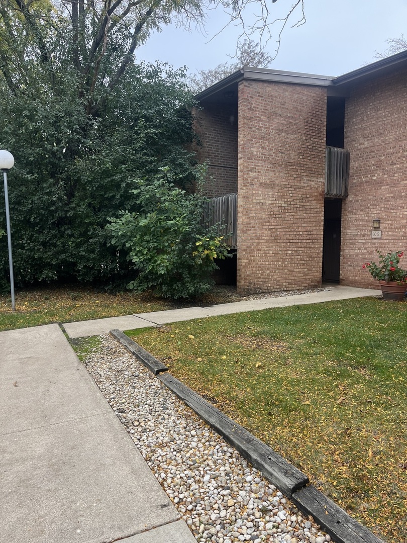 6012 East Lake Drive Unit 2B — photo