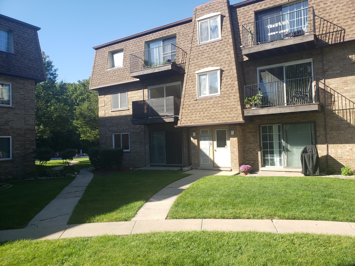 9418 Bay Colony Drive Unit 1N — photo