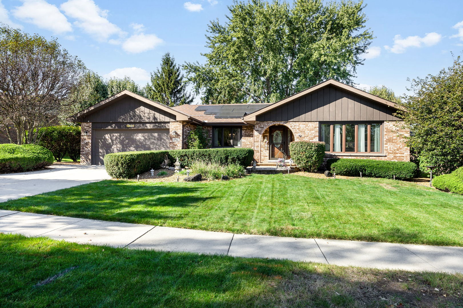 14346 S Golden Oak Drive — photo