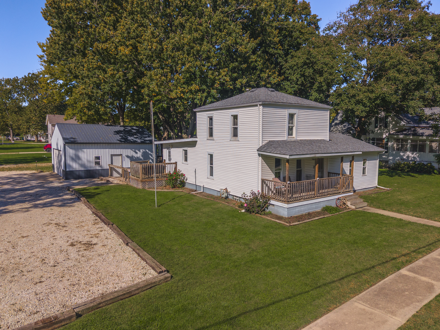 501 N Elm Street — photo