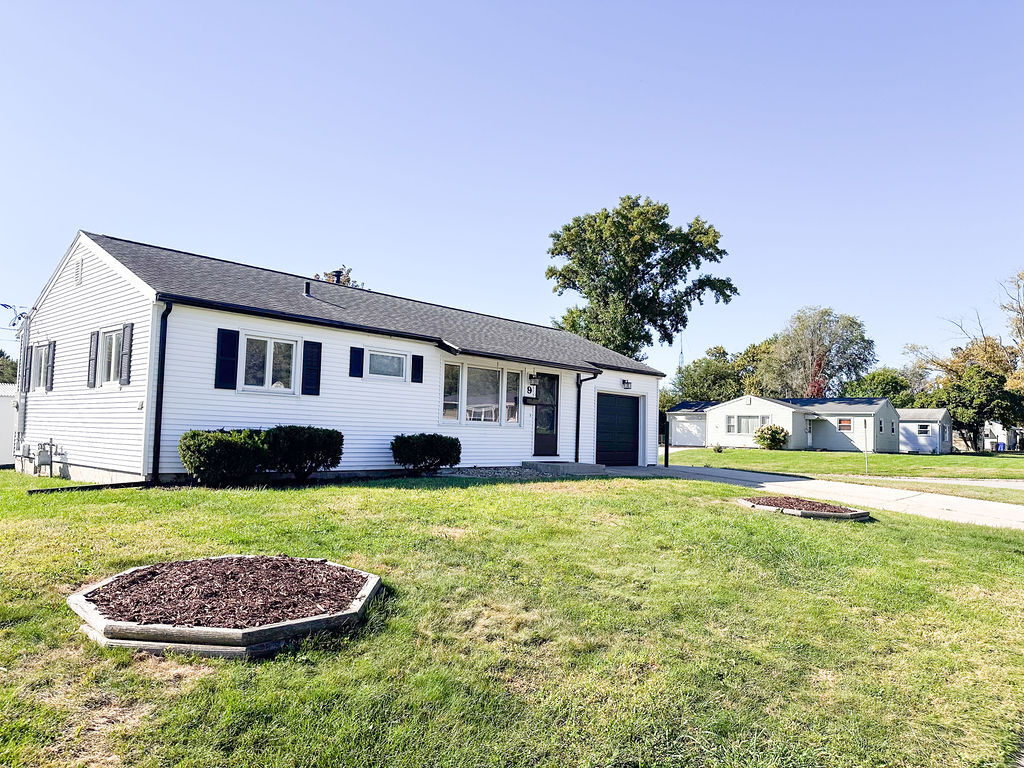 9 Glenview Drive, Decatur, IL 62521 — photo 2