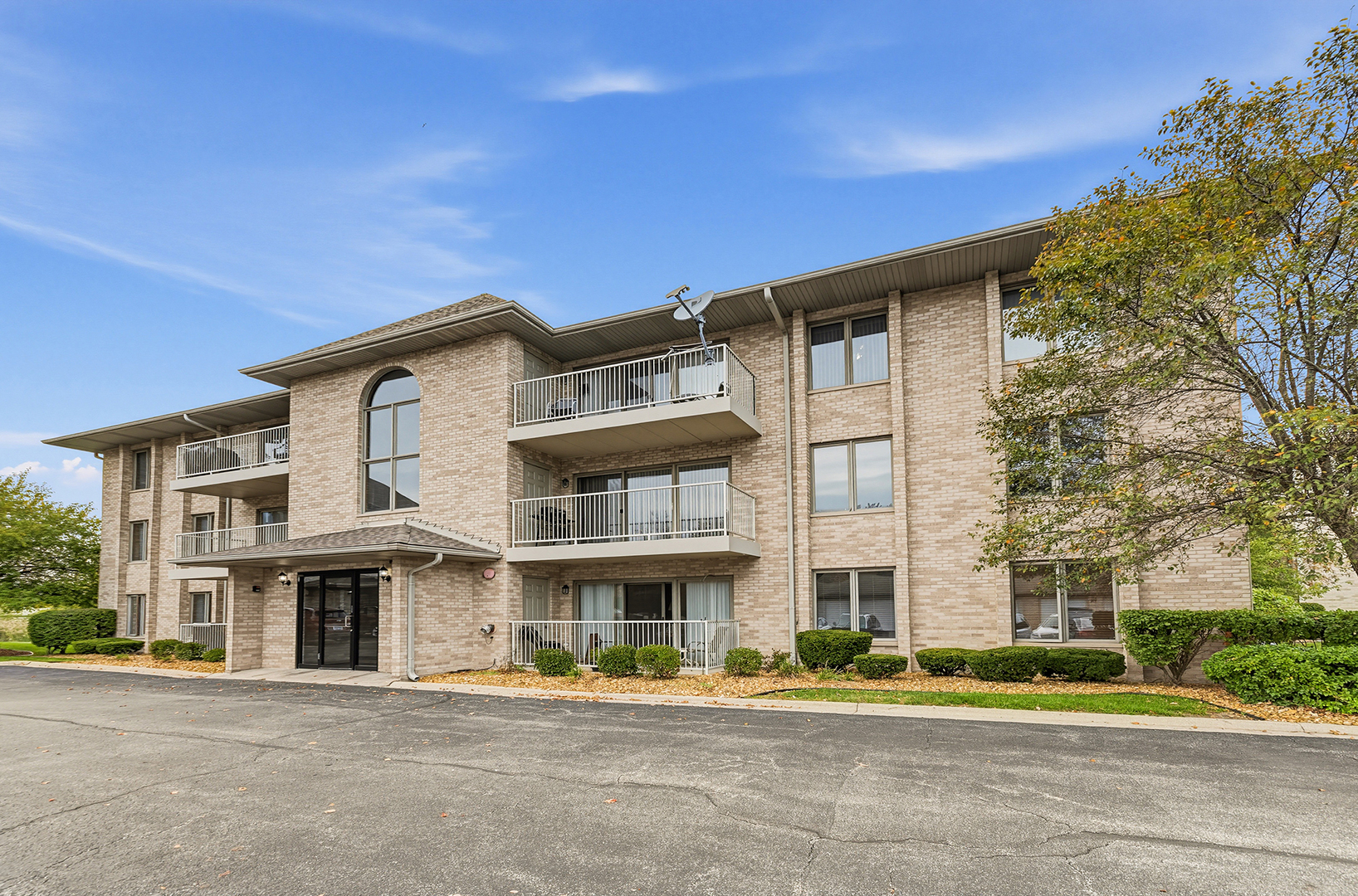1053 Ashley Court S Unit 2a — photo