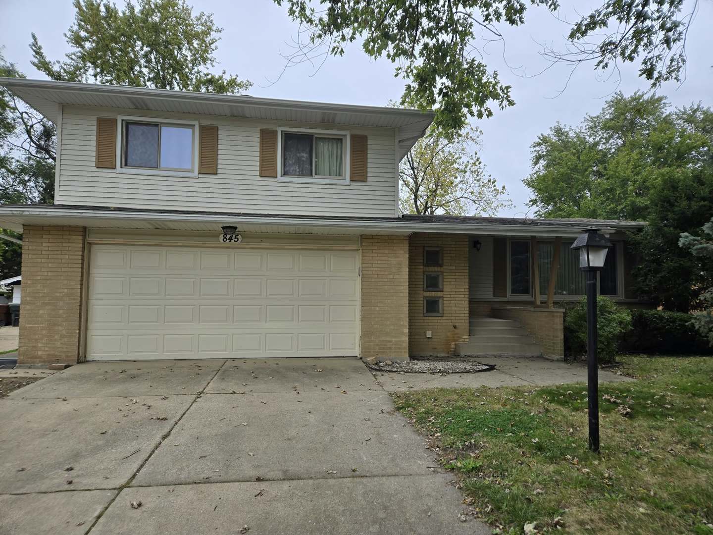 845 N Rainbow Drive — photo