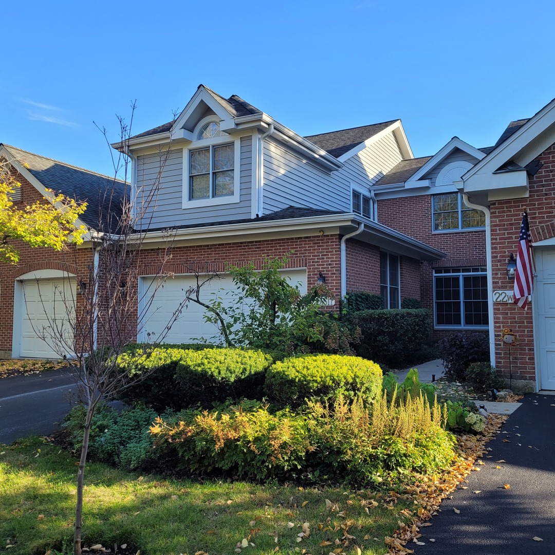 22W517 Parkview Drive — photo