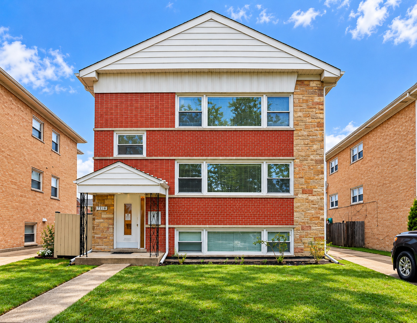 7216 W Crain Street Unit 1 — photo