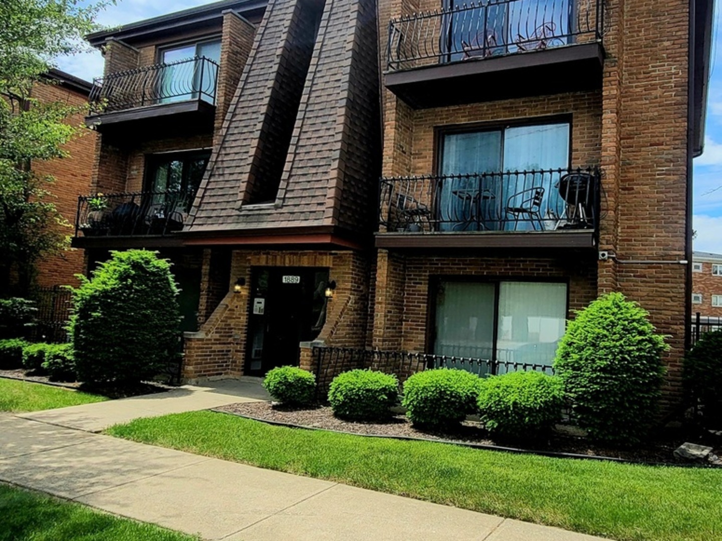 1889 Michigan City Road Unit 3E — photo