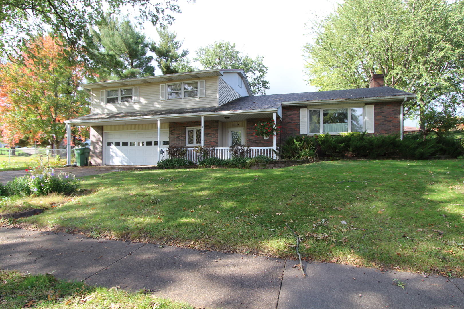 1654 Rockwood Court — photo