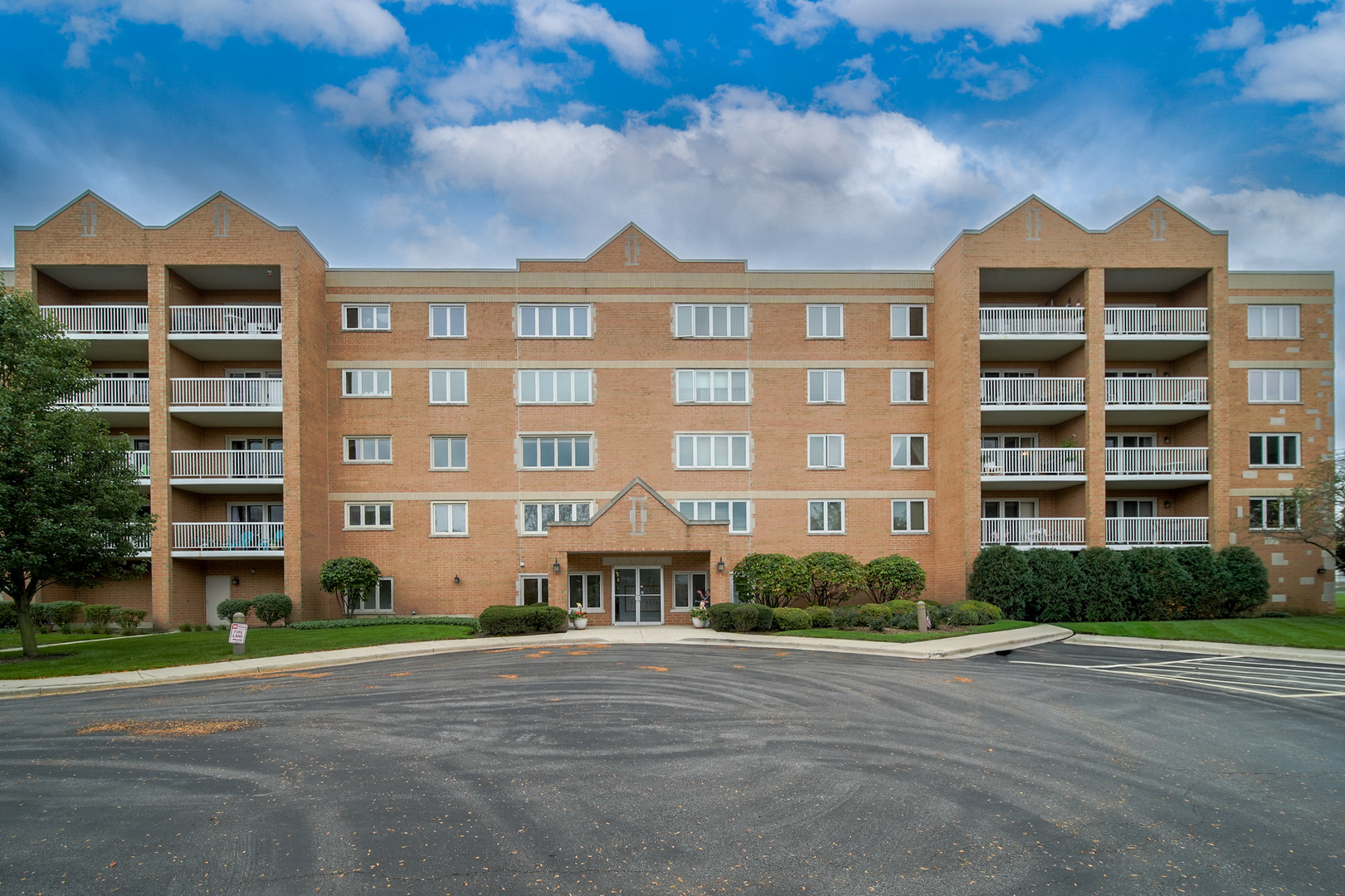 7450 N Waukegan Road Unit 309 — photo
