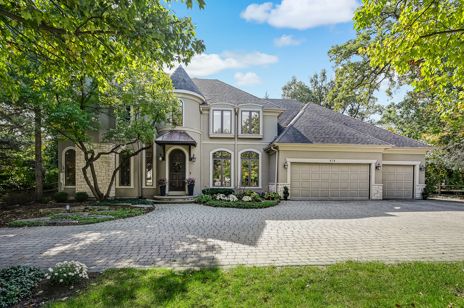 Home in Hinsdale, IL 60521 — photo 2