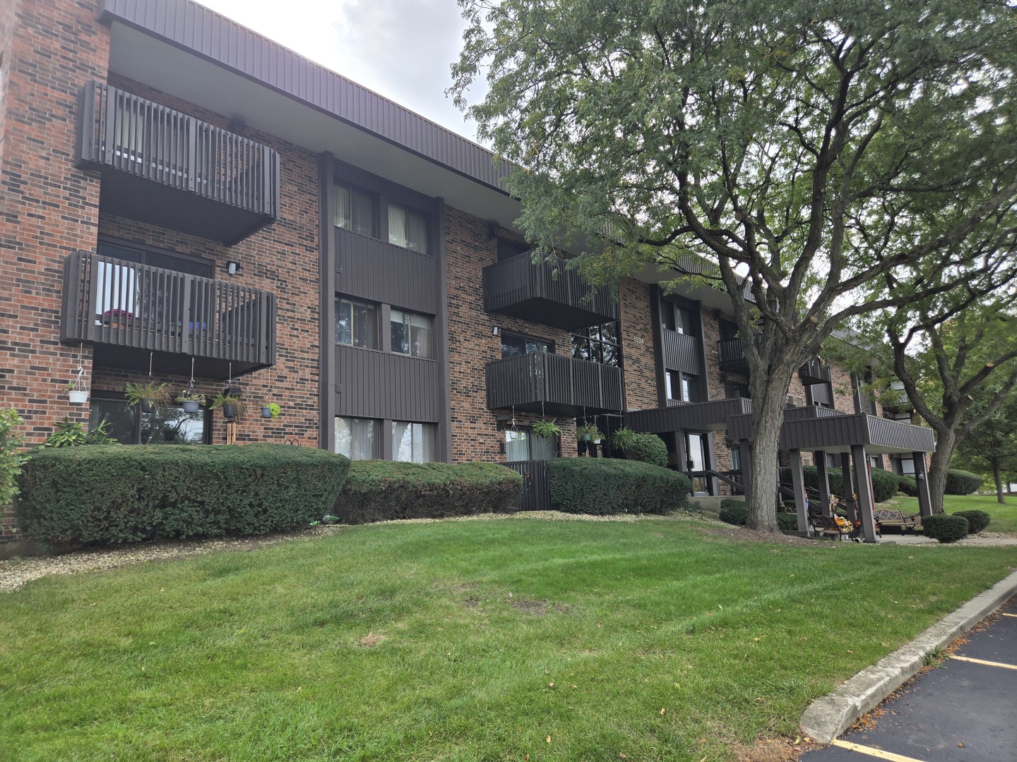 1504 Woodbridge Road Unit 3C — photo