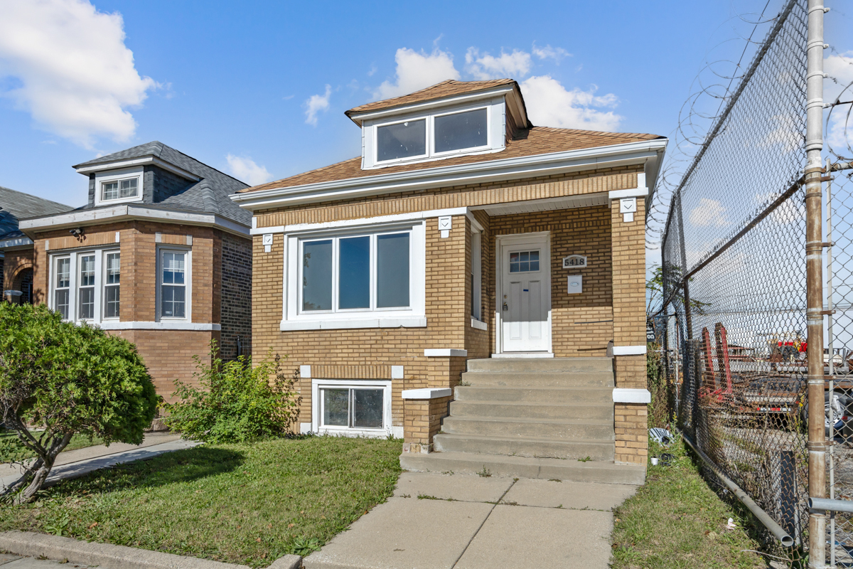 5418 W Flournoy Street — photo