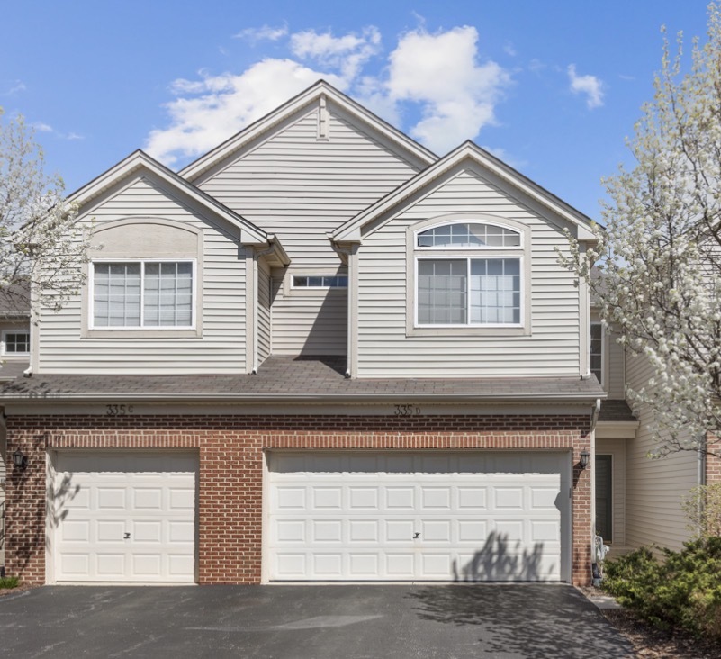 335 Thornwood Way Unit D — photo