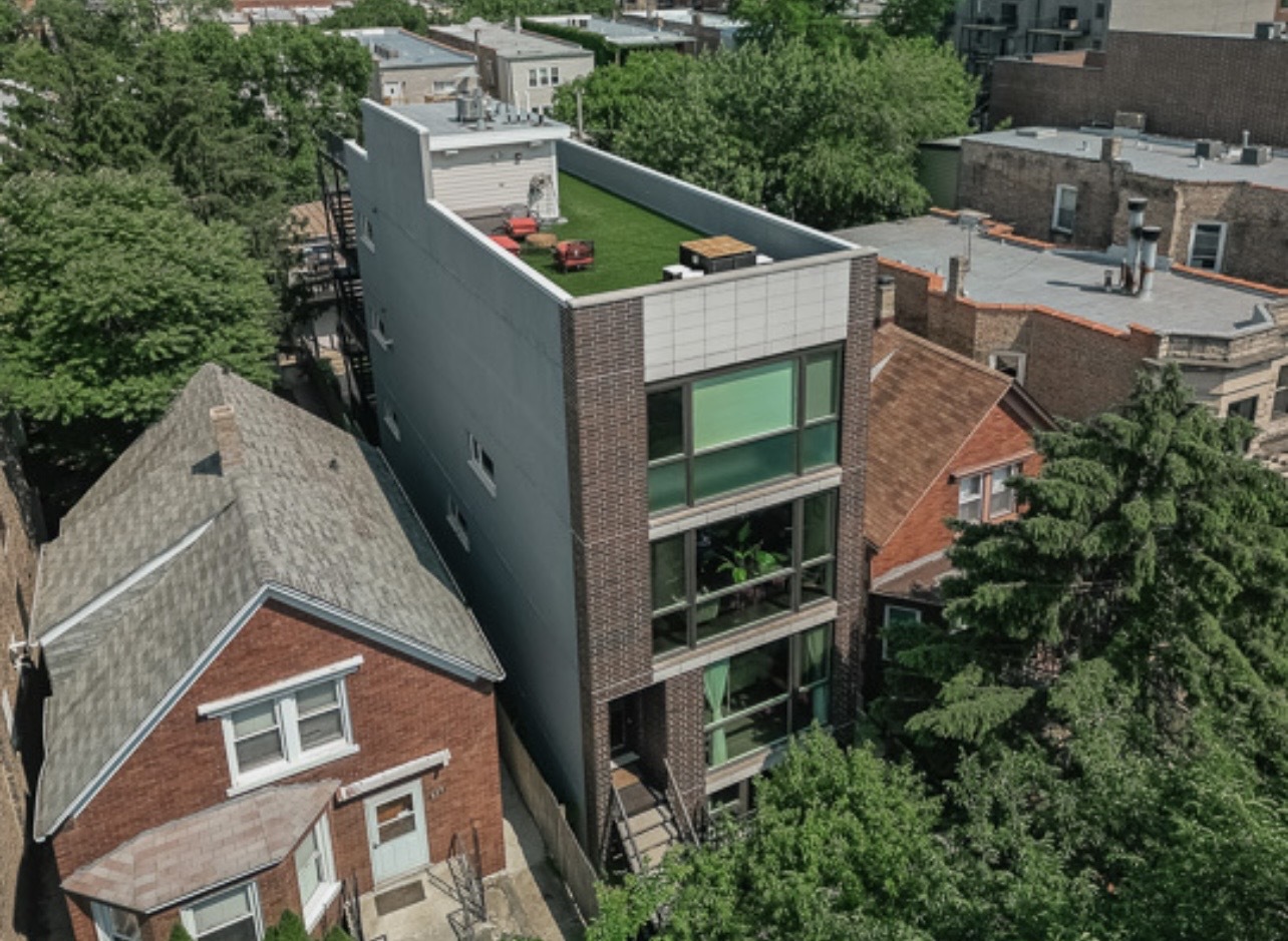827 N Rockwell Street Unit 1 — photo