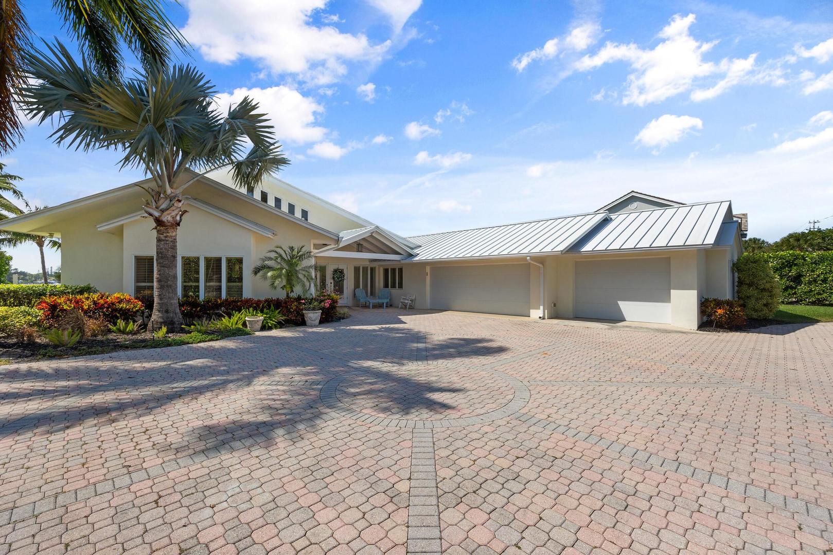 163 River Drive — photo