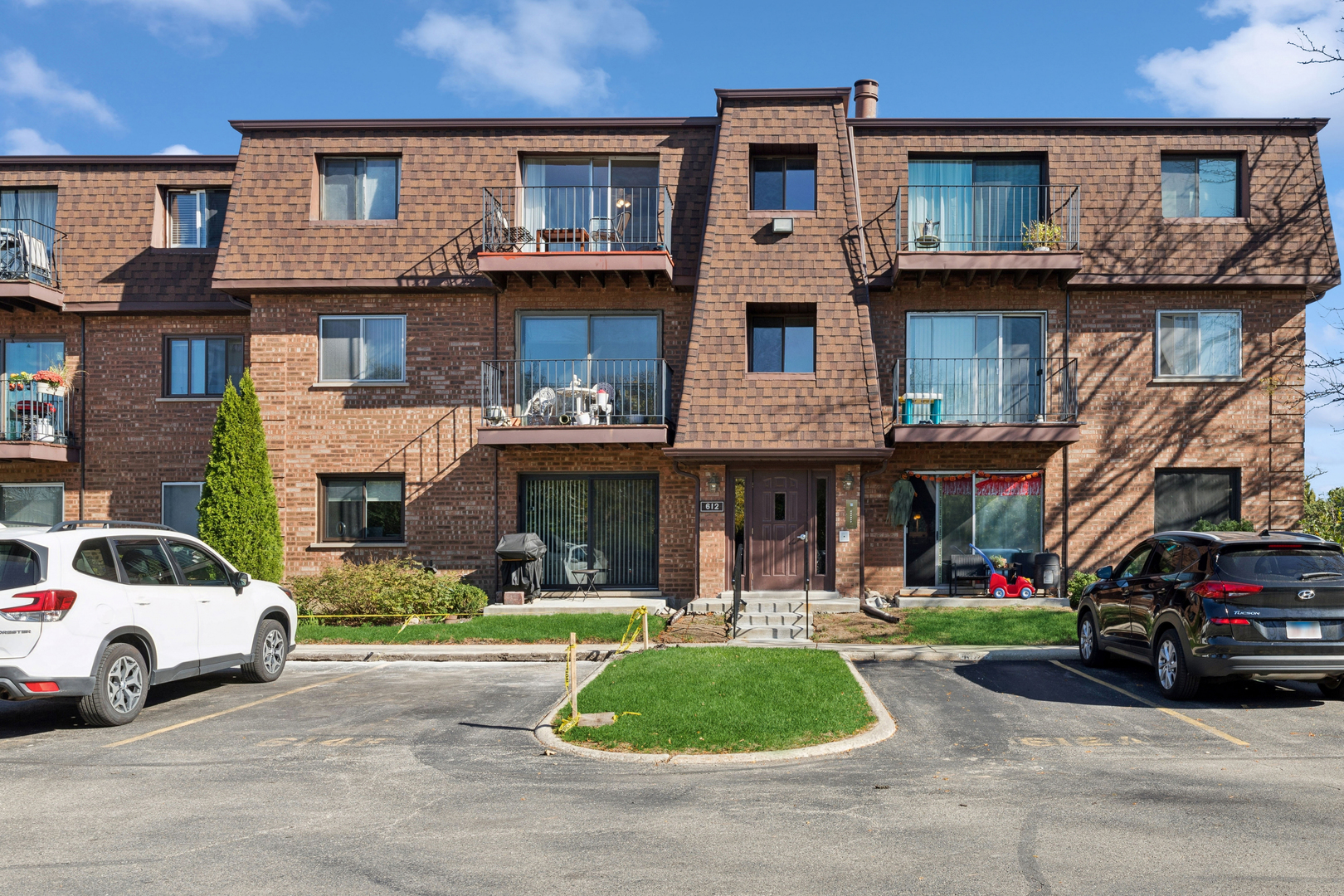 612 Cobblestone Circle Unit E — photo