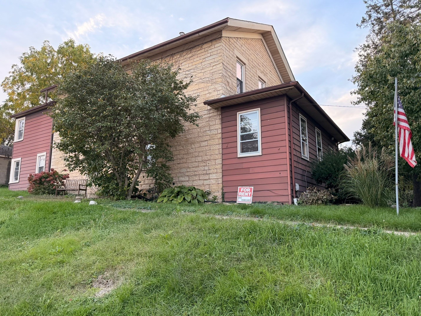 16 E Illinois Street Unit 1 — photo