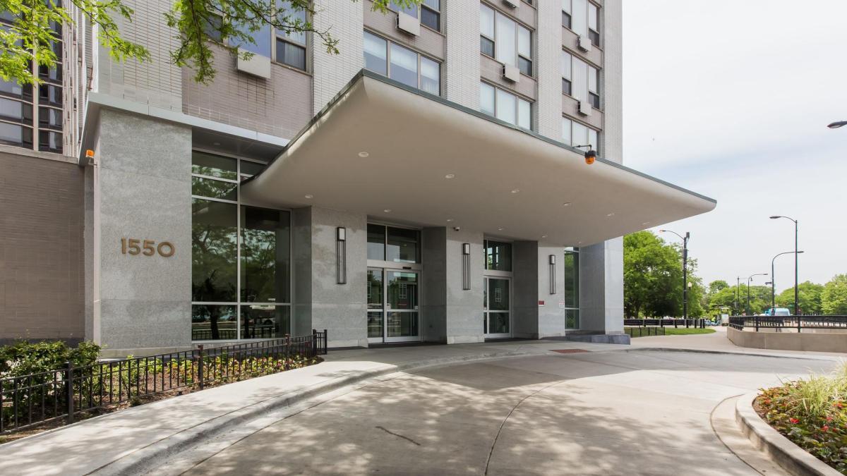1550 N Lake Shore Drive Unit 9E — photo
