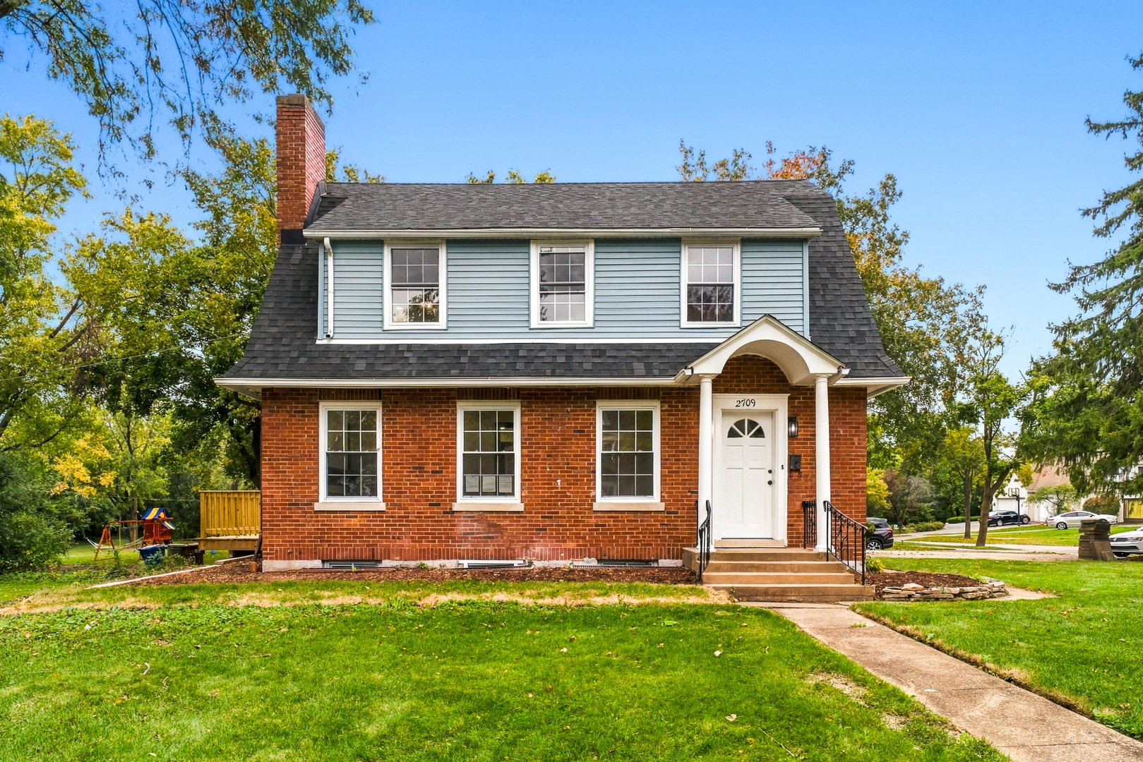2709 Gordon Drive — photo