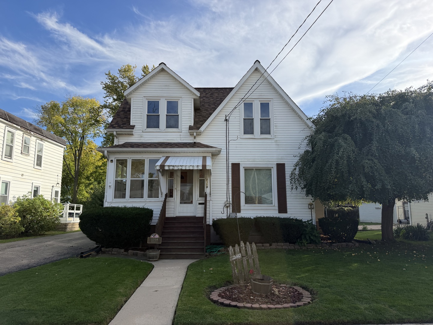 1318 Pleasant Street — photo