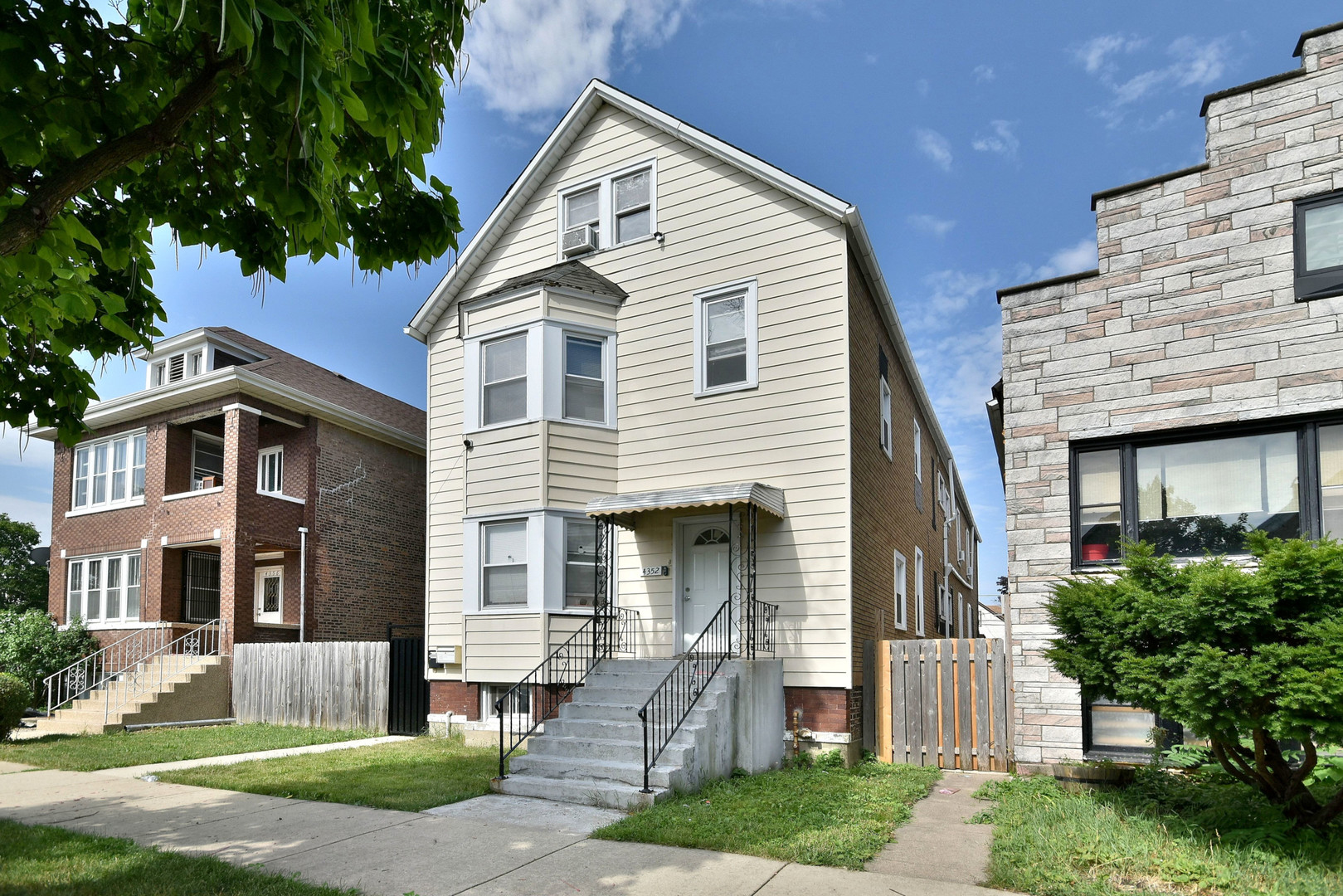 4352 S Talman Avenue Unit 1R — photo