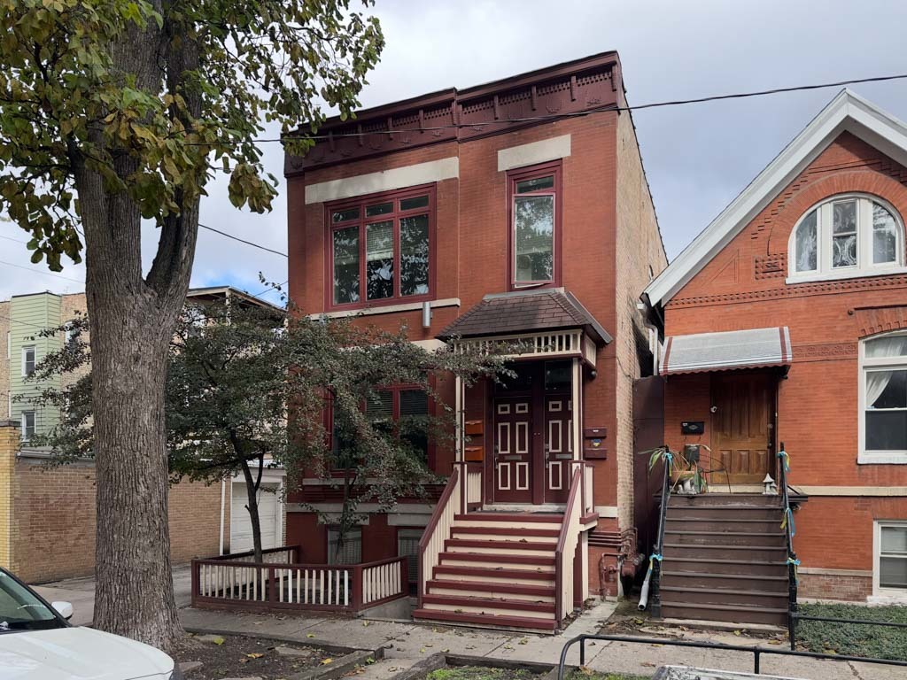 2046 W Iowa Street Unit G — photo