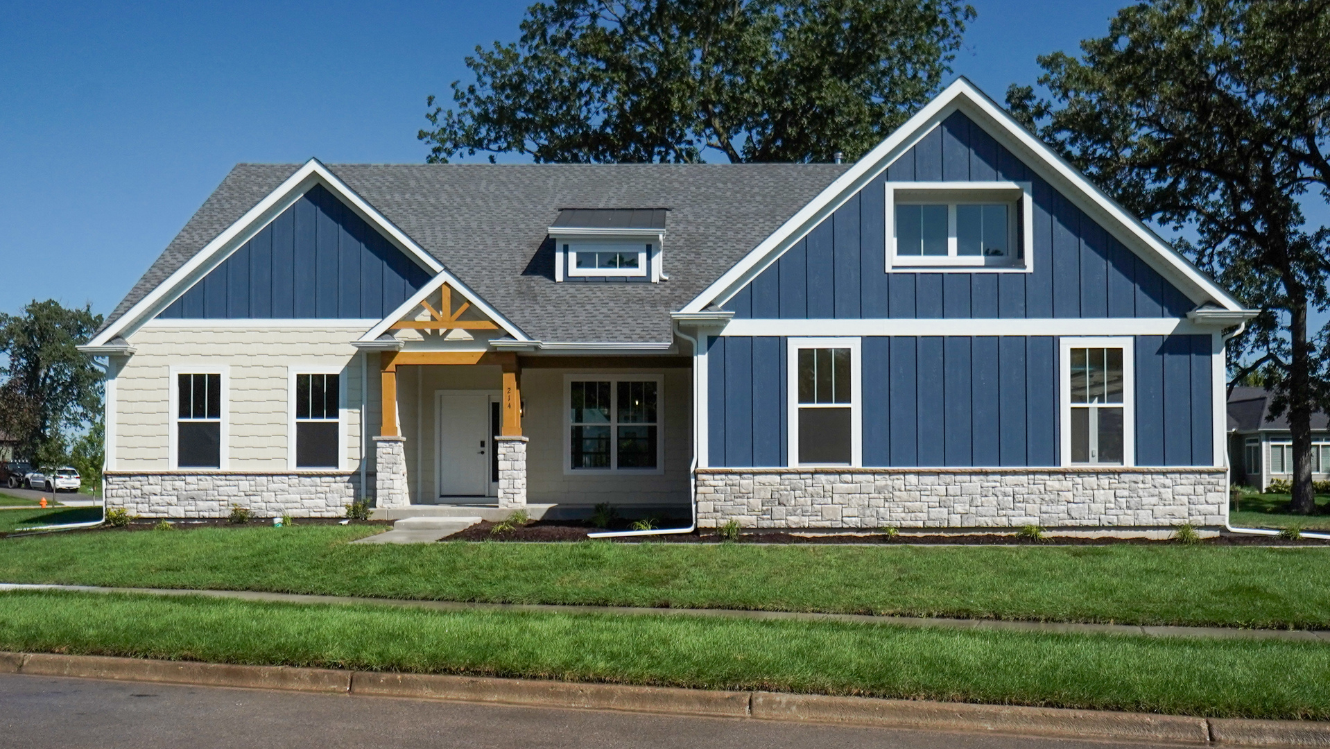 214 Burr Oak Circle — photo