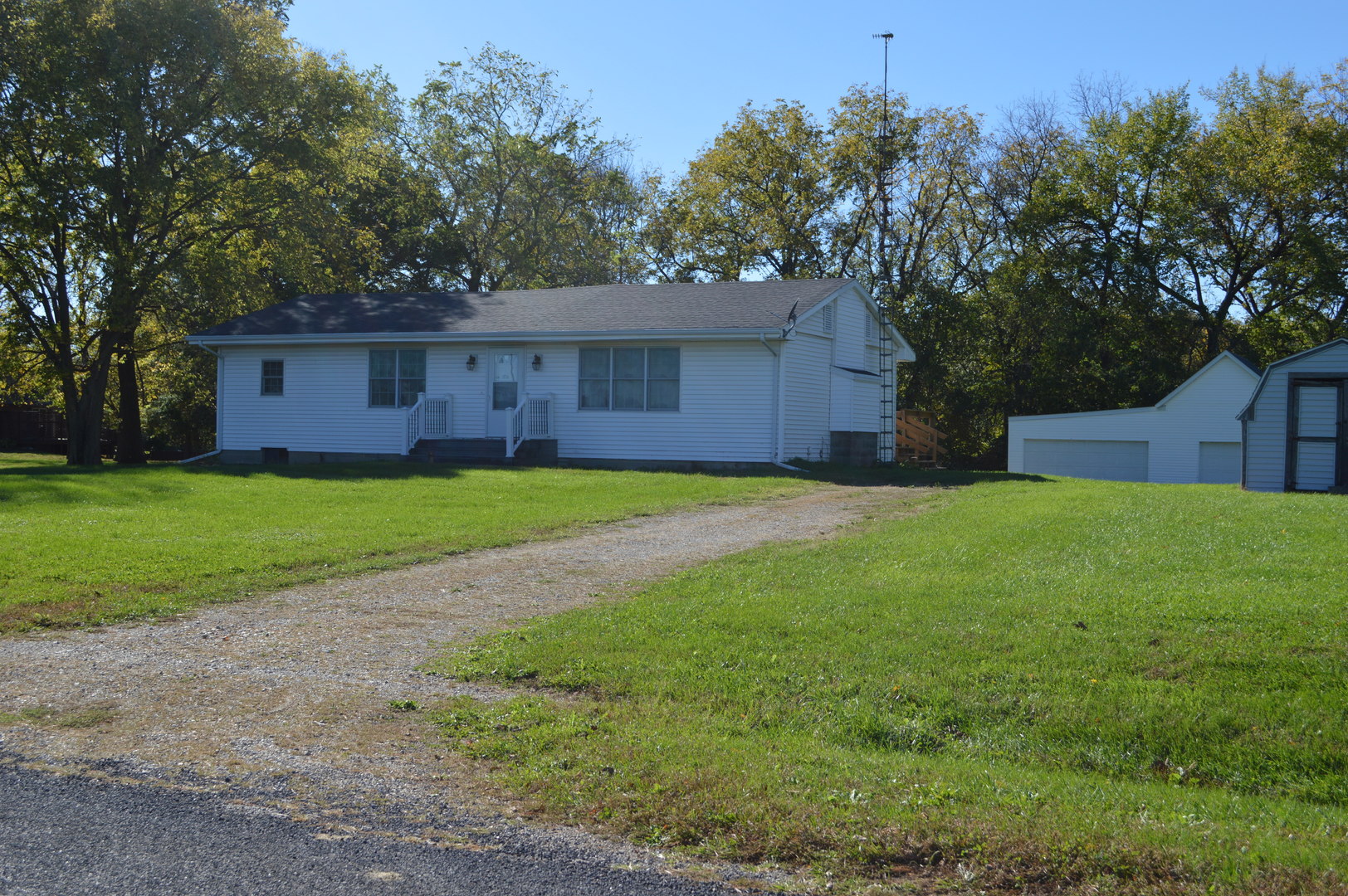 11581 2125 East Street, Princeton, IL 61356 | Realty.com