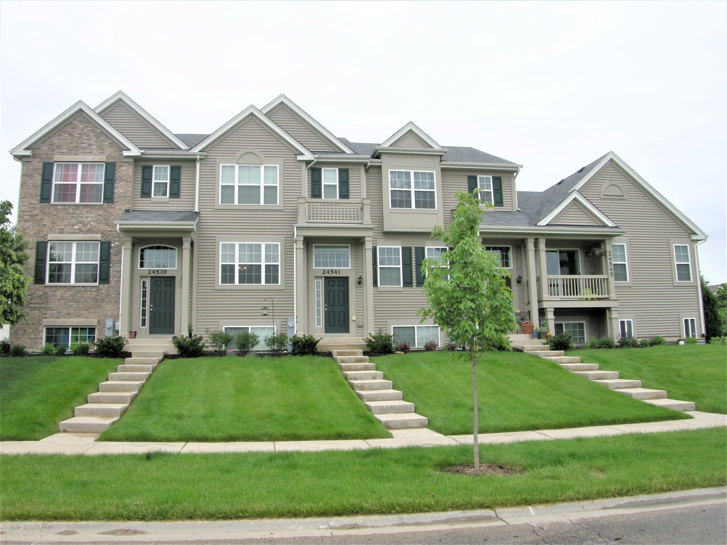 24541 George Washington Drive — photo