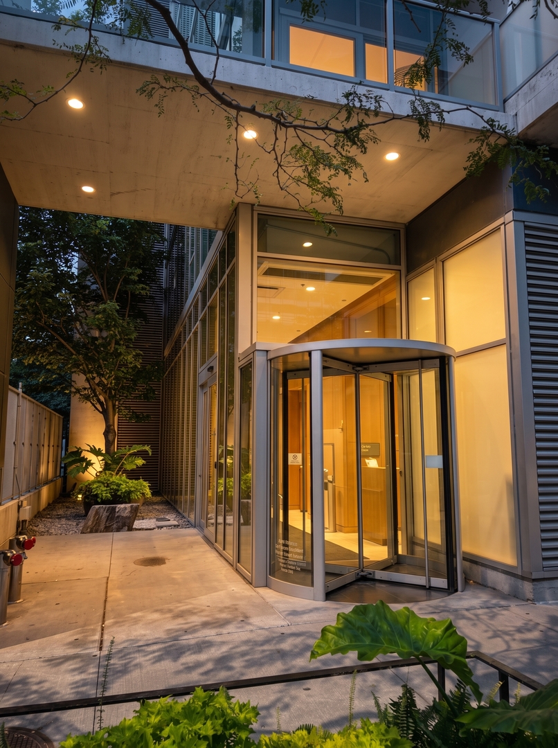 1720 S Michigan Avenue Unit 803 — photo