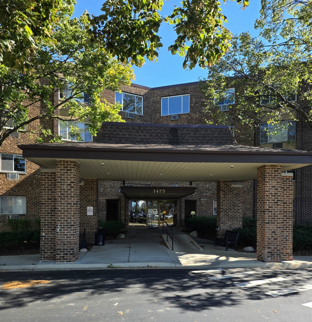 1475 Rebecca Drive Unit 409 — photo