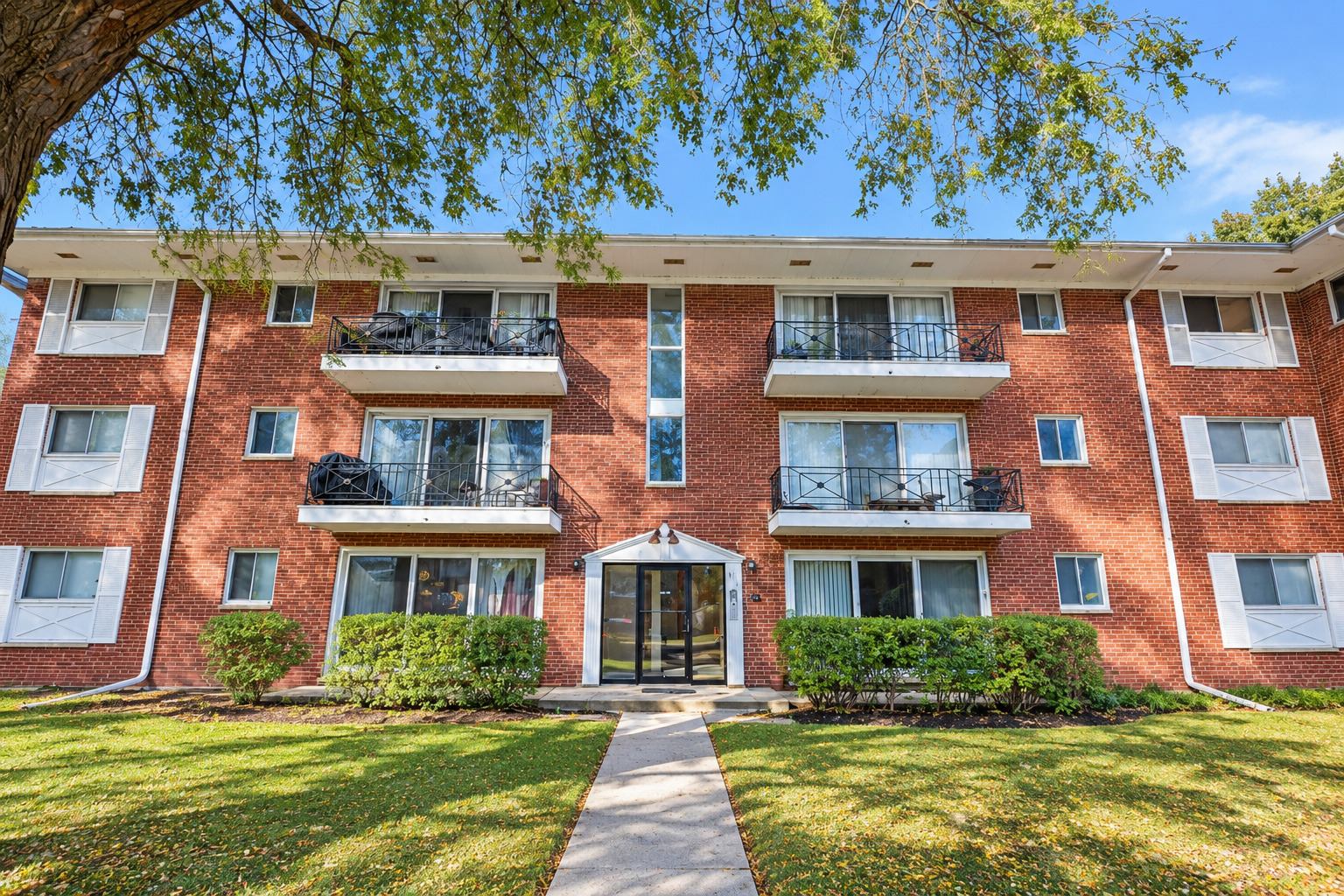 10117 Old Orchard Court Unit 103 — photo