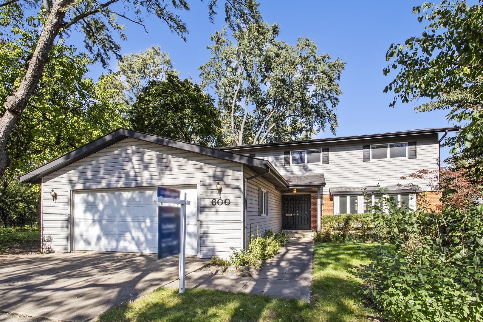 600 Fairway Drive — photo