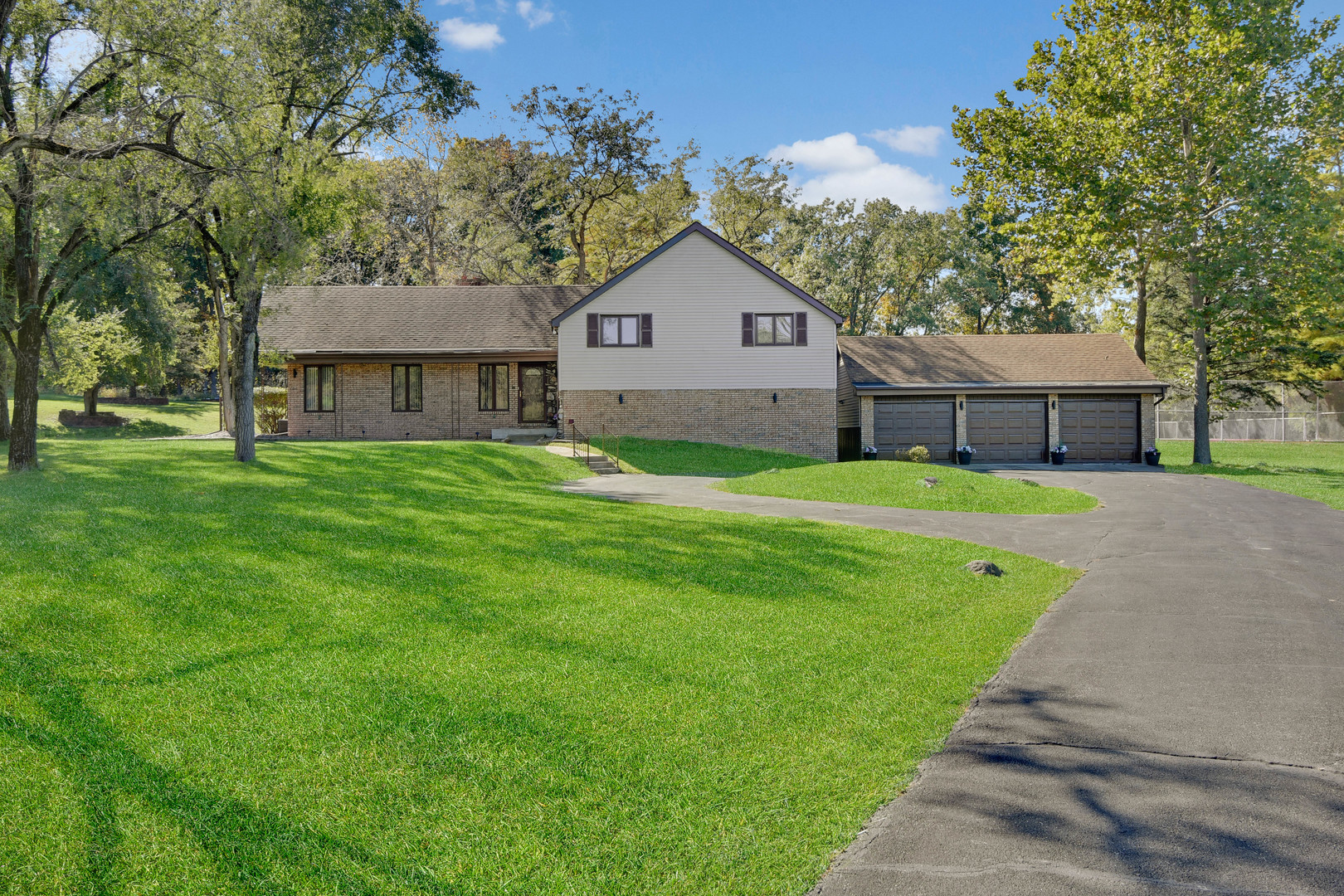 3317 E Buried Oak Drive — photo