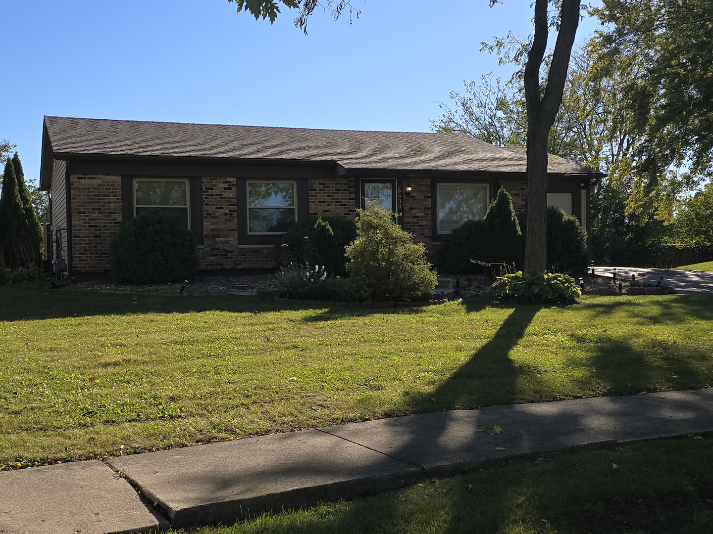 5633 Fernwood Court — photo