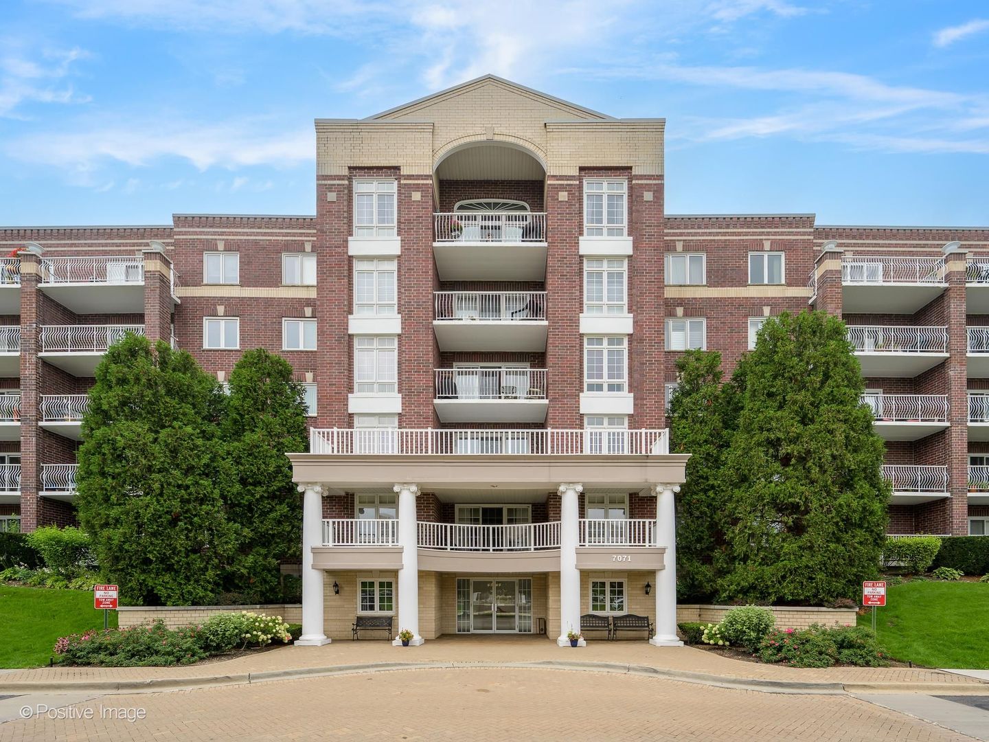7071 W Touhy Avenue Unit 408 — photo