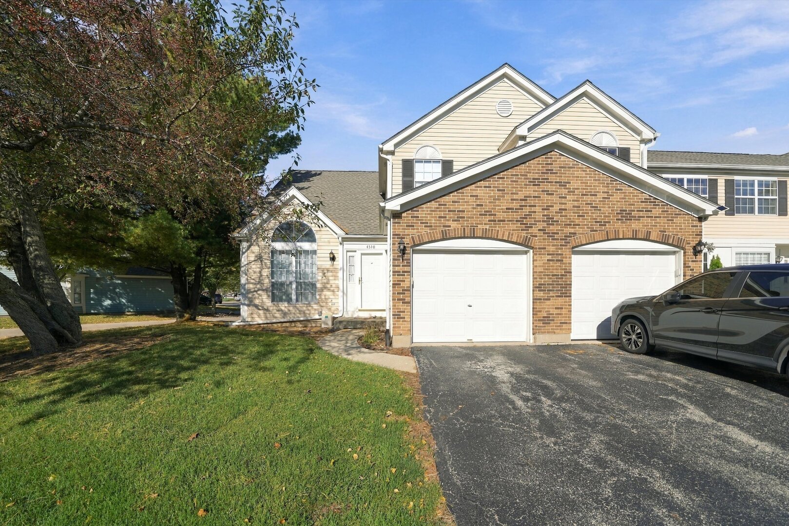 4310 Buckingham Drive — photo