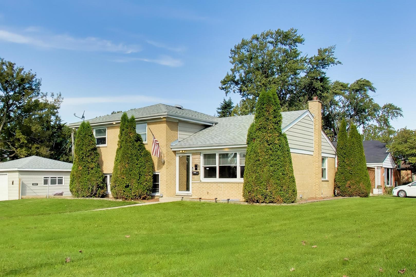 44 Cranbrook Drive — photo