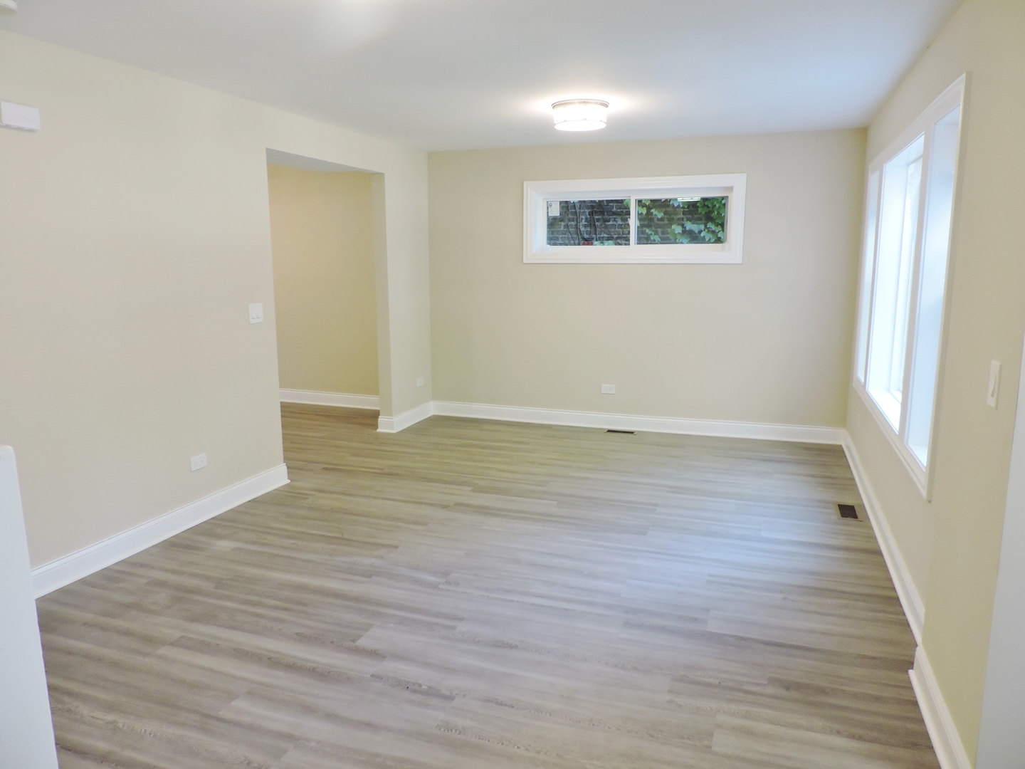 Home in Chicago, IL 60620 — photo 3