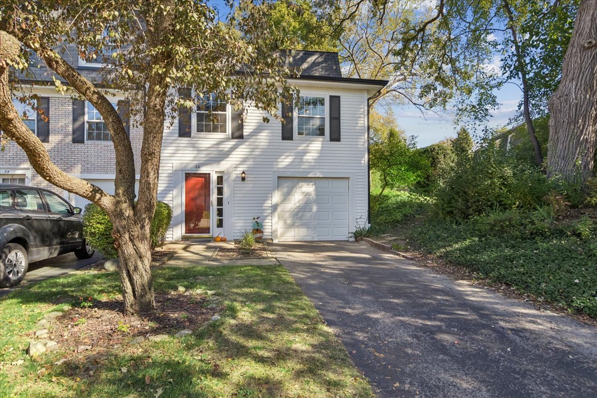 26 Hickory Lane — photo