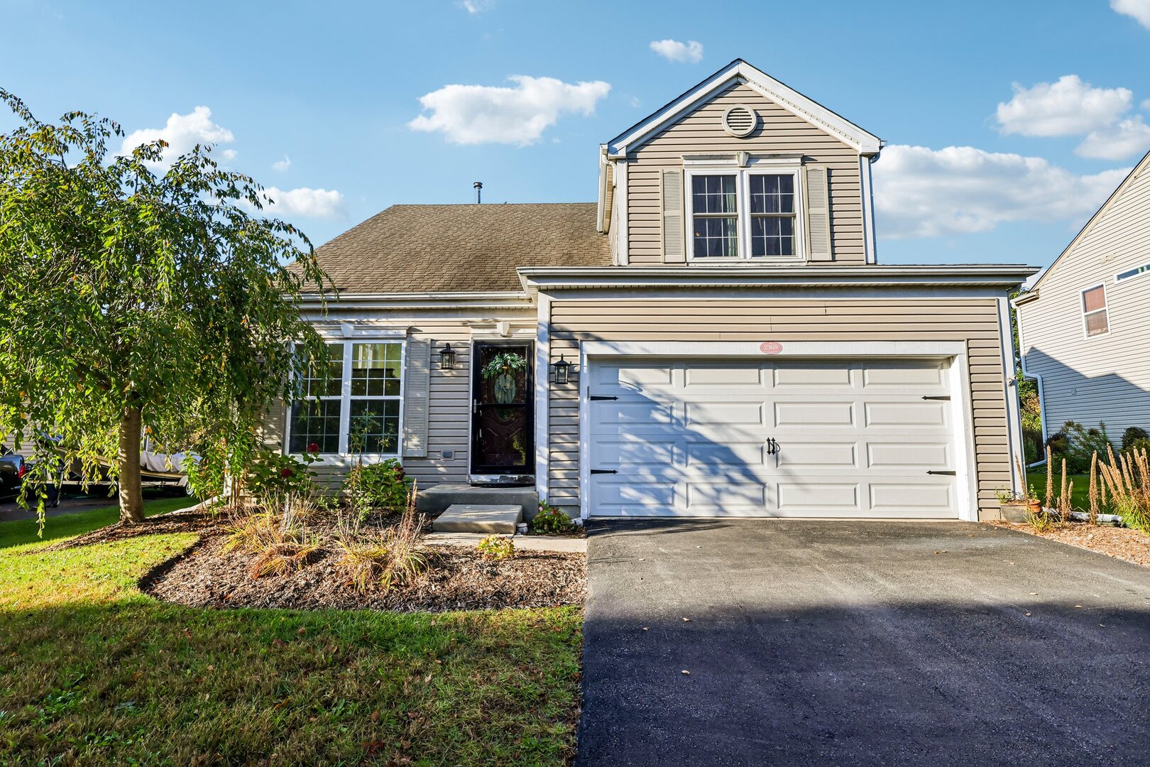 2369 Woodside Drive — photo