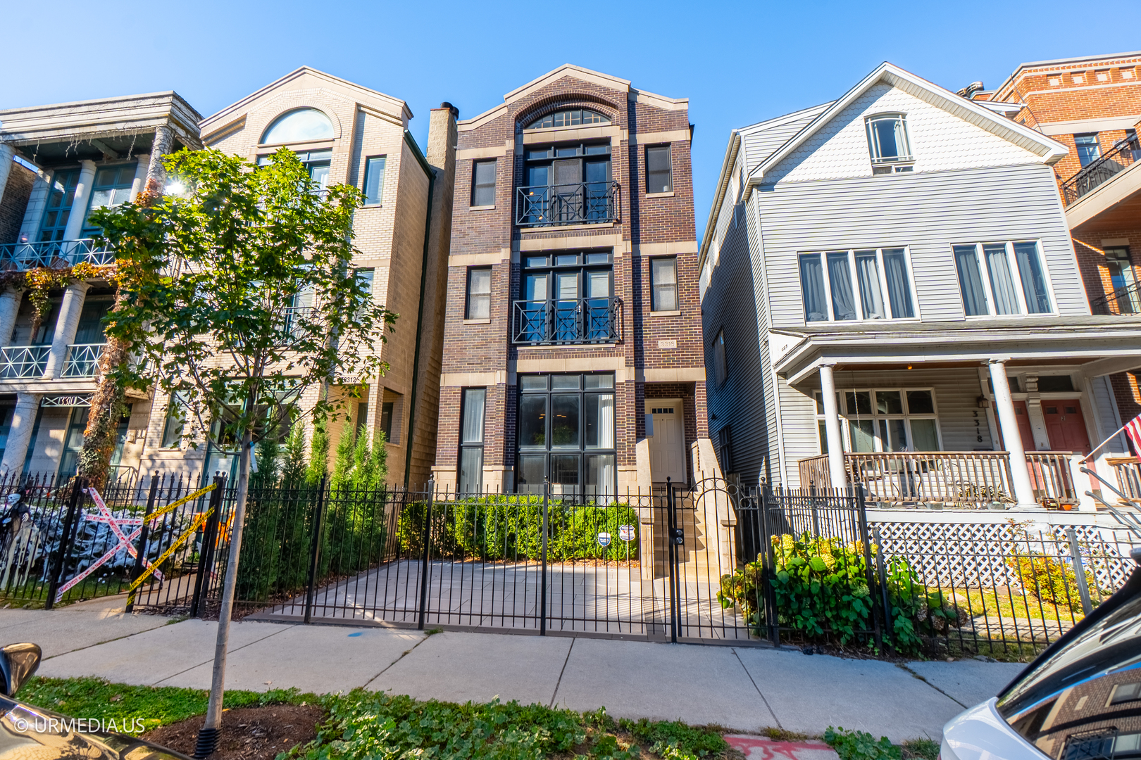 3316 N Clifton Avenue Unit 3 — photo