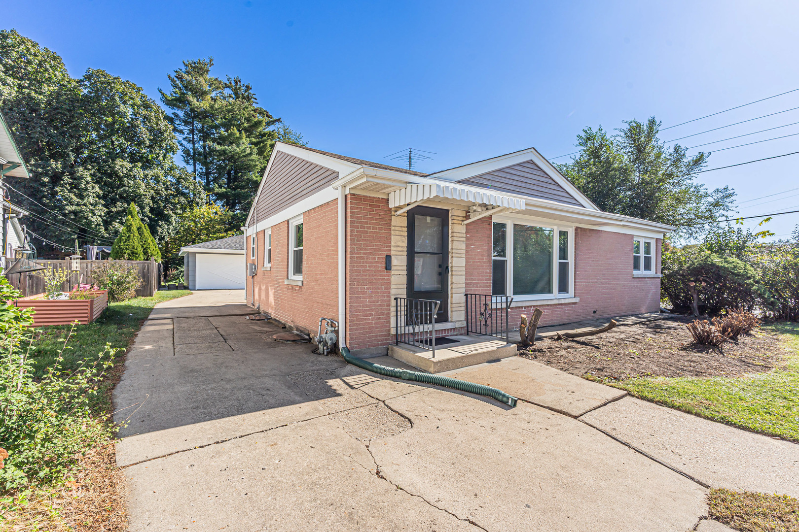 317 S Louis Street — photo